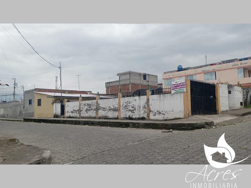Terreno Esquinero Con Vivienda en Cayambe-La Florida