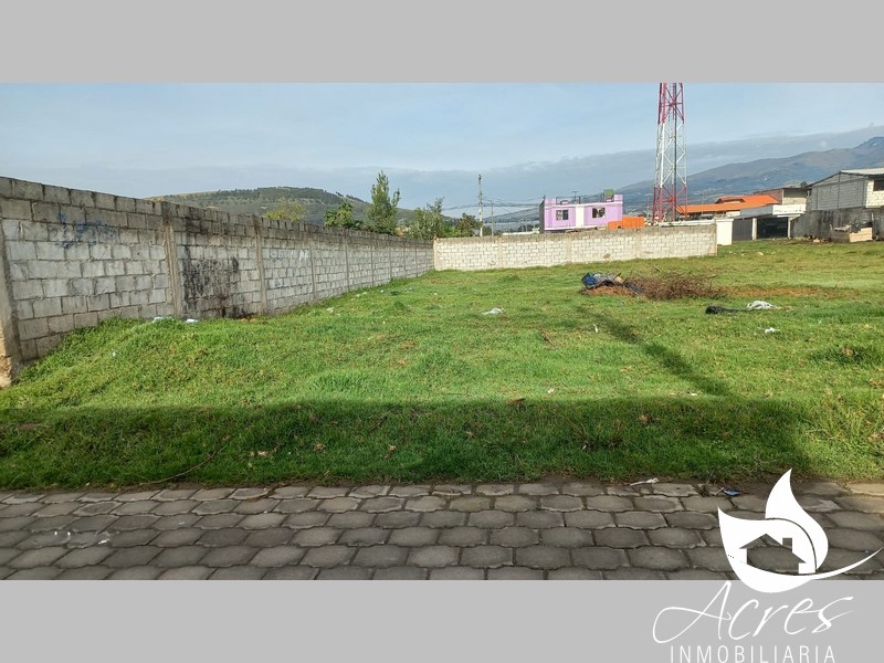 En Venta Terreno de 512m2 en Juan Montalvo-Cayambe