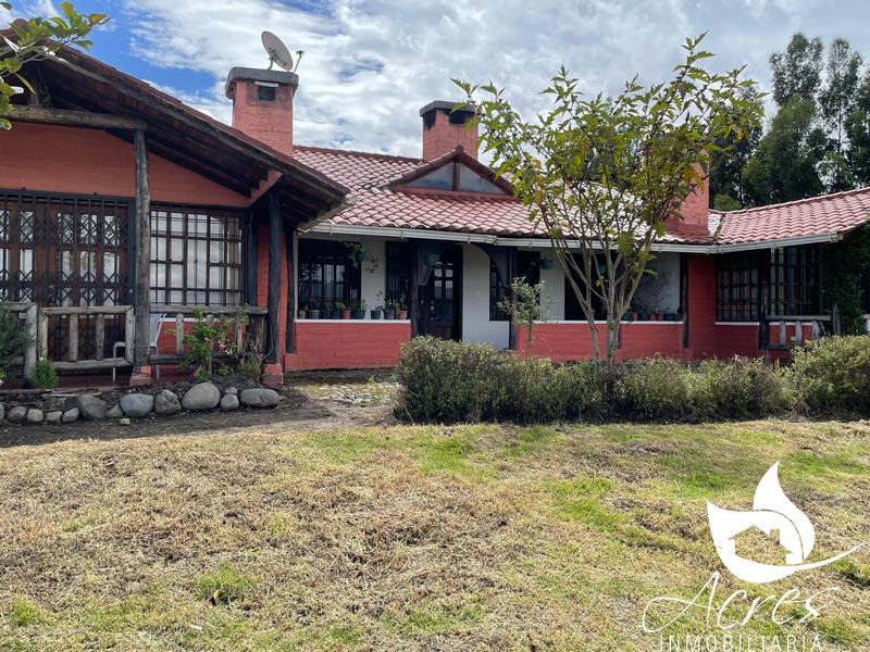 En Venta Hermosa Quinta en Olmedo-Sector Santa Ana