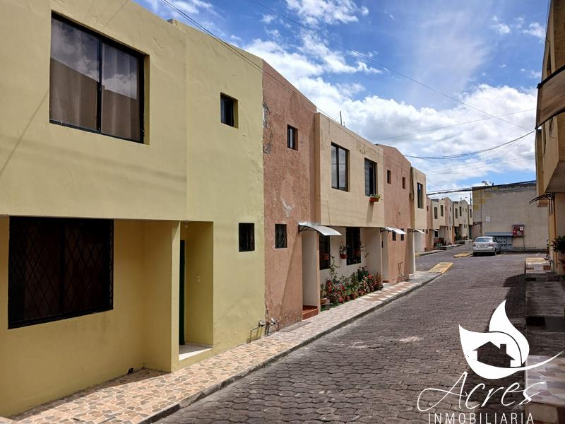 Casa en Alquiler en Cayambe-Conjunto Ciudad del Sol