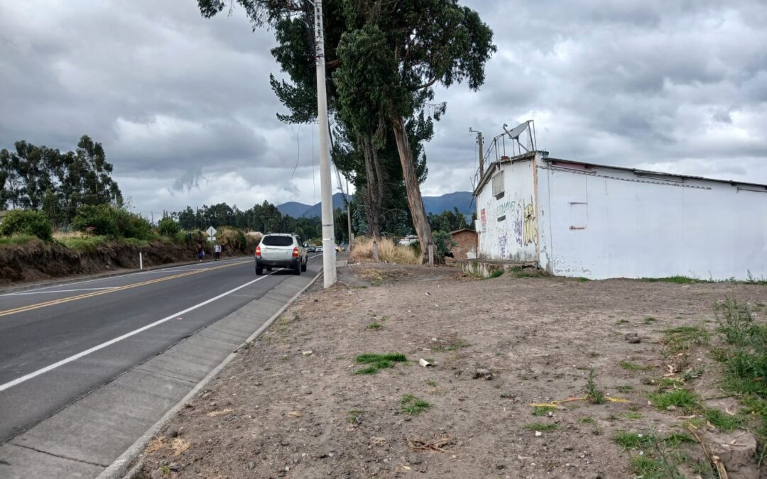 En Venta Propiedad de 742m2 sobre la vía a Cajas